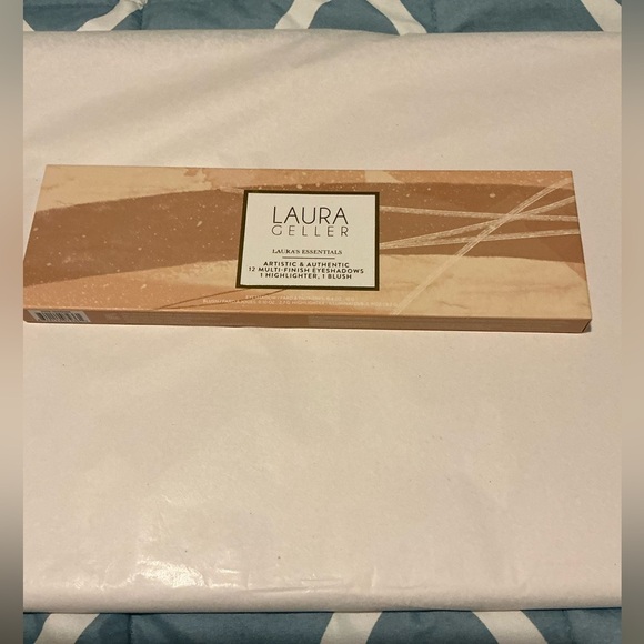 Essentials Cream and Brown Eyeshadow Palette Rich Pigment - Picture 2 of 3
